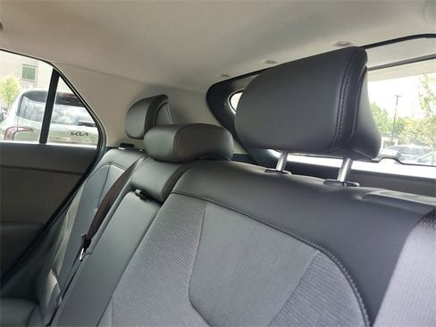 New 2025 Kia Niro SX Touring image 13