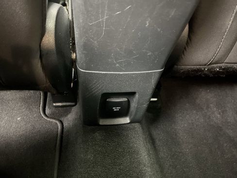 Used 2019 Ford EcoSport SE w/ SE Convenience Package image 14