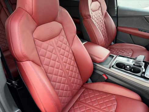 Certified 2025 Audi SQ7 Prestige w/ Prestige Package image 16