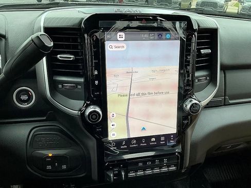 New 2026 RAM 5500 4x4 Regular Cab image 23