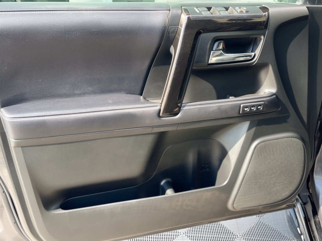 Used 2019 Toyota 4Runner Limited AWD/4WD image 14