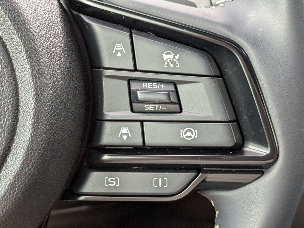 Used 2025 Subaru Forester Premium AWD/4WD image 26