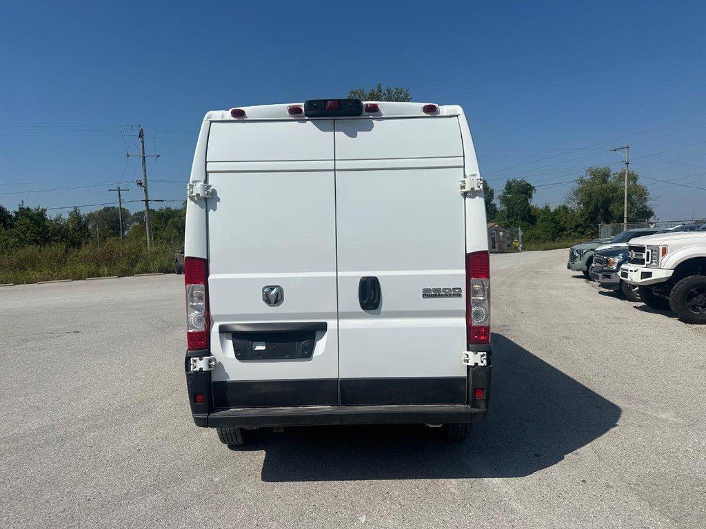 Used 2024 RAM ProMaster 2500 w/ Convenience Group FWD image 5