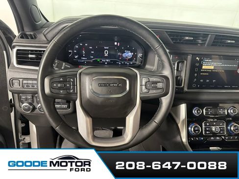 Used 2023 GMC Yukon XL Denali w/ Max Trailering Package AWD/4WD image 12