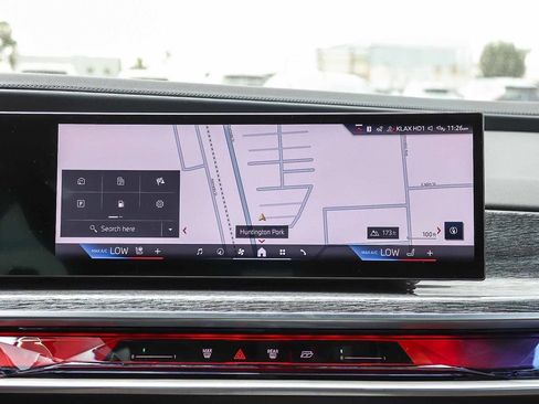 Used 2026 BMW 740i xDrive AWD/4WD image 15