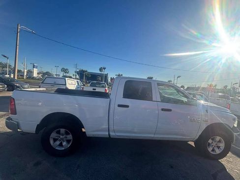 Used 2018 RAM 1500 Tradesman w/ Chrome Appearance Group AWD/4WD image 3