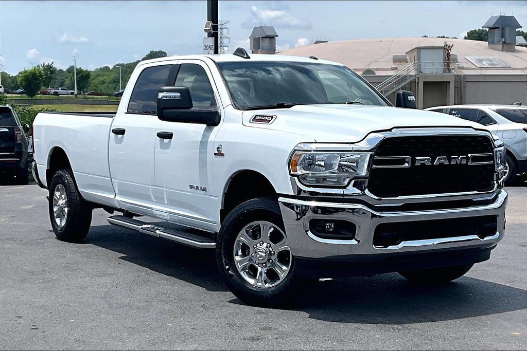 Used 2024 RAM 3500 Big Horn AWD/4WD image 37