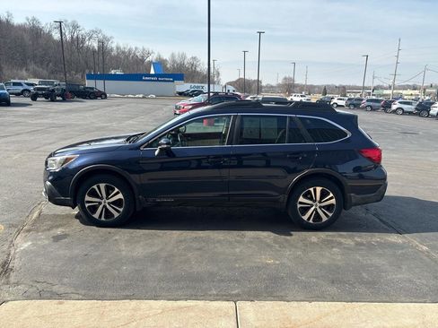 Used 2018 Subaru Outback 2.5i Limited image 5