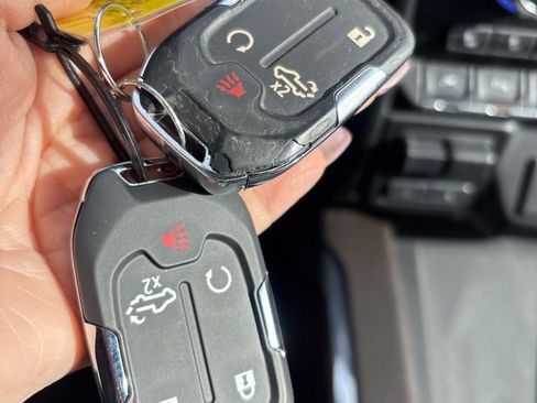 Used 2020 GMC Sierra 1500 SLT w/ SLT Premium Plus Package image 26