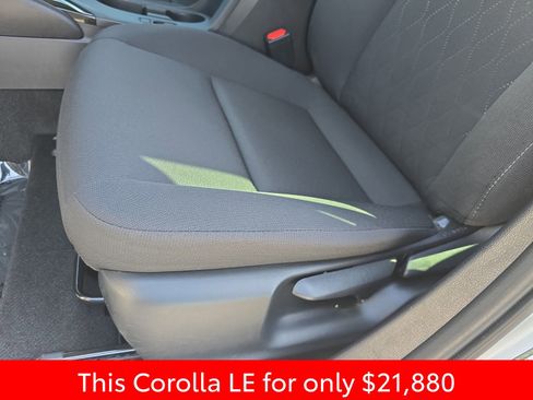 Used 2025 Toyota Corolla LE FWD image 35