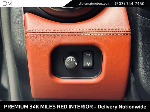 Used 2018 Nissan GT-R Premium w/ Premium Interior Package AWD/4WD image 27