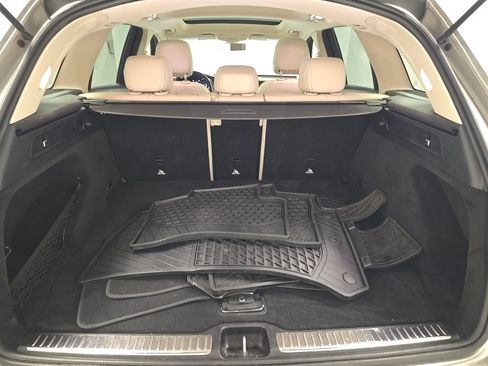Used 2020 Mercedes-Benz GLC 300 image 11