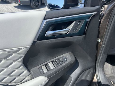 Used 2022 Mitsubishi Outlander SEL image 16