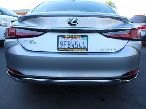 Used 2023 Lexus ES 300h w/ Premium Package FWD image 15