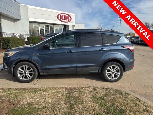 Used 2018 Ford Escape SE w/ SE Sync 3 Package image 7