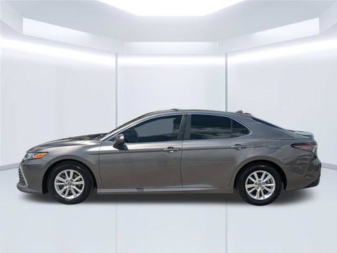 Used 2023 Toyota Camry LE FWD image 2