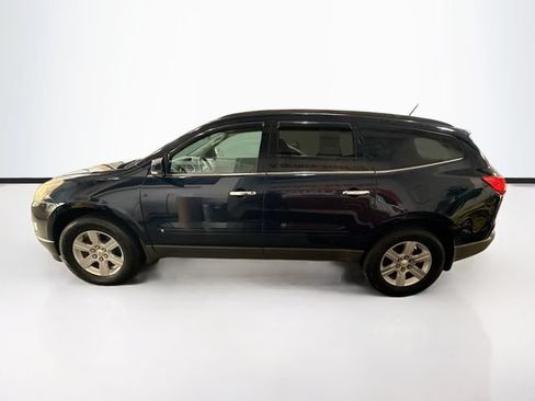 Used 2010 Chevrolet Traverse LT w/ Personal Connectivity Package FWD image 9
