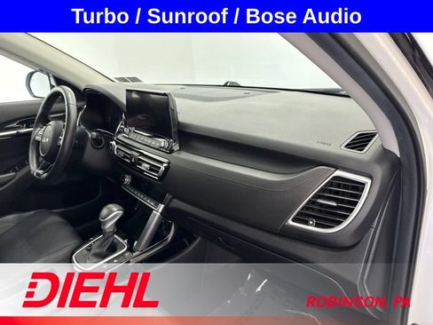Used 2022 Kia Seltos SX w/ Sunroof Package AWD/4WD image 16