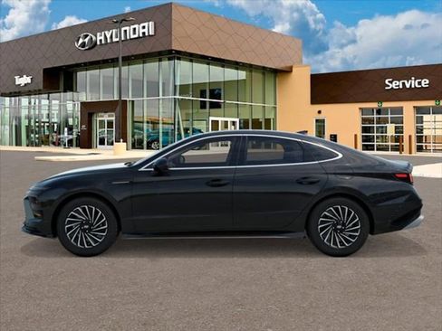 New 2026 Hyundai Sonata Limited image 3