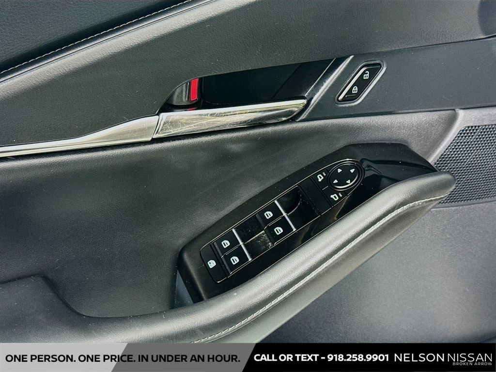 Used 2022 MAZDA CX-30 AWD 2.5 Turbo S image 17