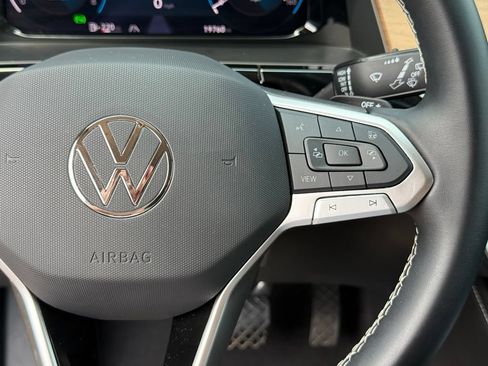 Used 2026 Volkswagen Atlas SE AWD/4WD image 16