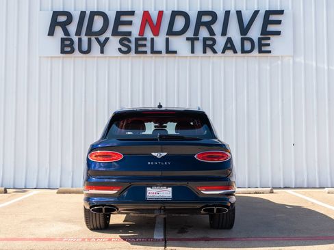 Used 2021 Bentley Bentayga AWD/4WD image 5