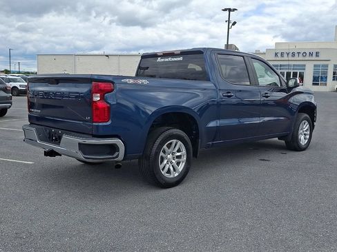 Used 2022 Chevrolet Silverado 1500 LT AWD/4WD image 6