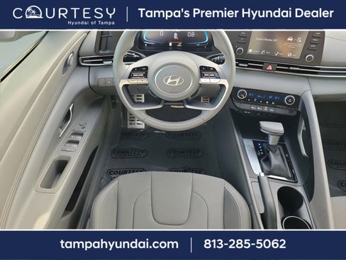 Certified 2025 Hyundai Elantra Sport image 13