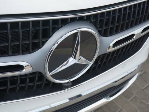 Certified 2025 Mercedes-Benz GLC 350e 4MATIC image 17