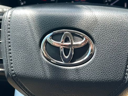 Used 2023 Toyota Tundra SR5 AWD/4WD image 36