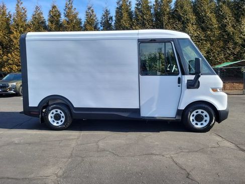 New 2025 Chevrolet Brightdrop 400 w/ Battery Pack, Max Range AWD/4WD image 8