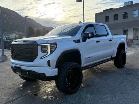 Used 2023 GMC Sierra 1500 Denali Ultimate image 3