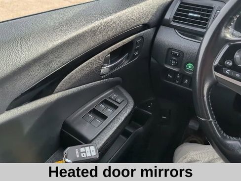 Used 2021 Honda Pilot Touring image 11