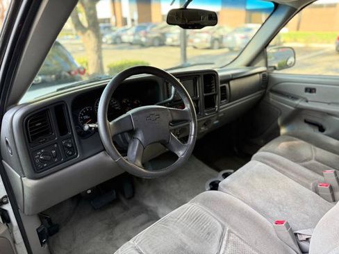 Used 2004 Chevrolet Tahoe LS RWD image 13