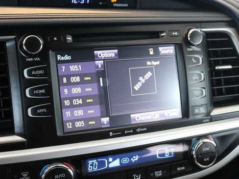 Used 2019 Toyota Highlander XLE image 48