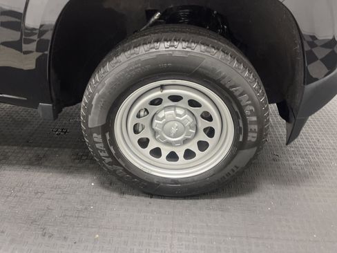 Used 2023 Chevrolet Colorado W/T RWD image 27