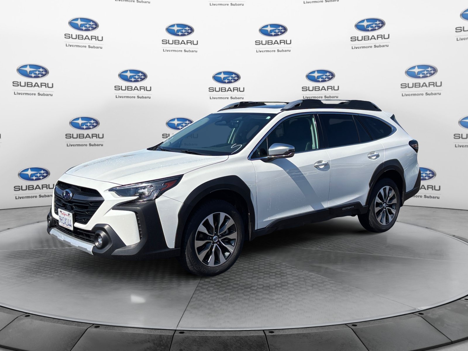 Used 2024 Subaru Outback Touring XT AWD/4WD image 3