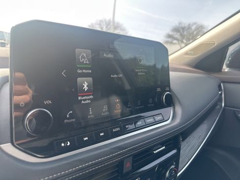 Certified 2023 Nissan Rogue Platinum w/ Platinum Premium Package image 14