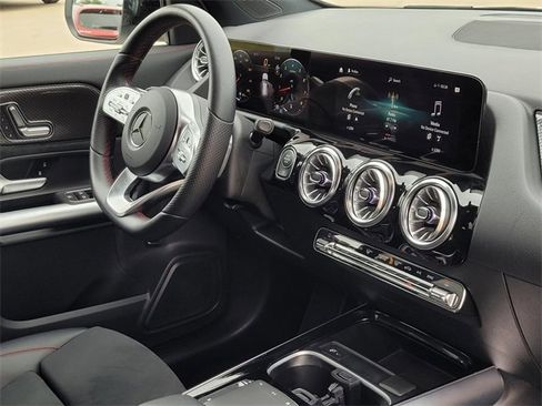 Certified 2023 Mercedes-Benz GLA 250 image 11