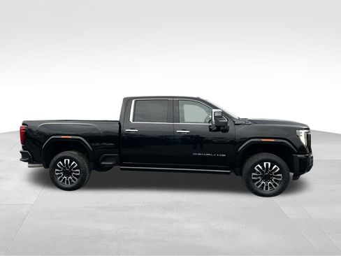 Used 2025 GMC Sierra 3500 Denali Ultimate image 4