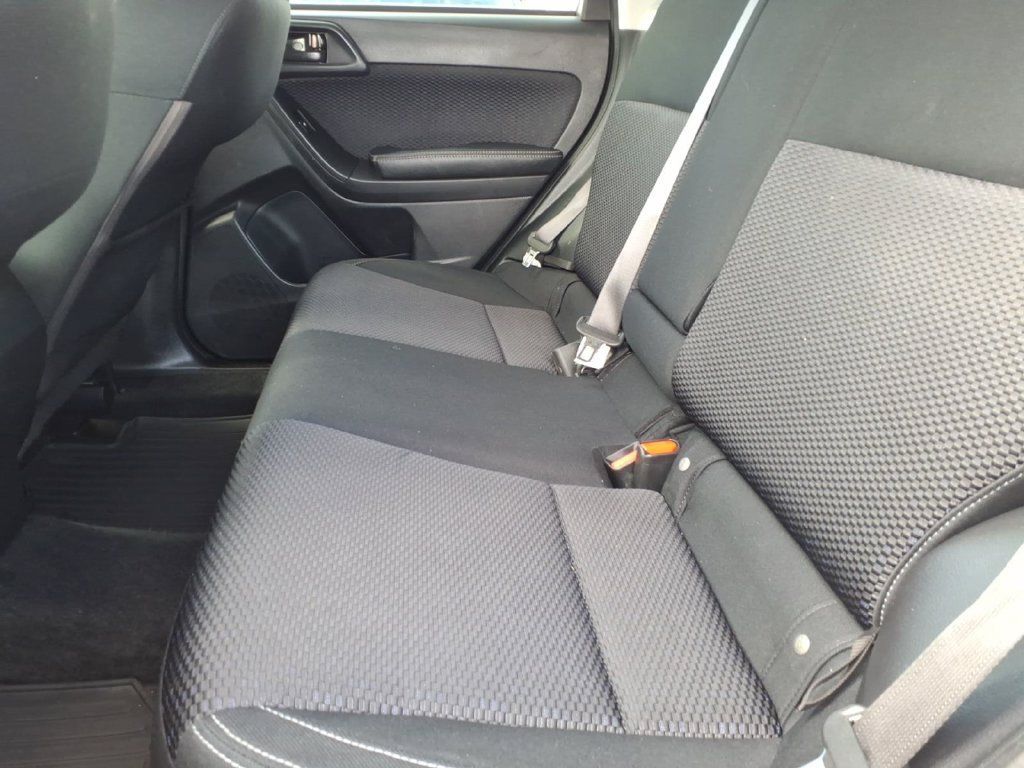 Used 2018 Subaru Forester 2.5i Premium AWD/4WD image 16