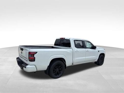 New 2026 Nissan Frontier SV image 8