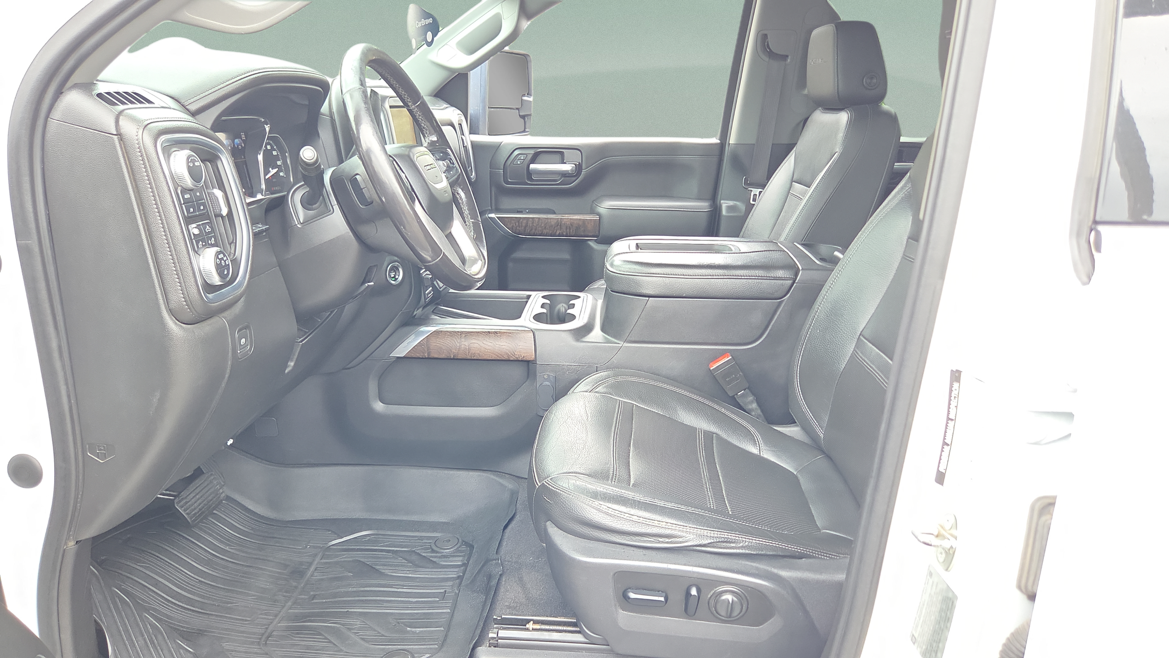Certified 2020 GMC Sierra 3500 Denali w/ Denali Ultimate Package AWD/4WD image 11