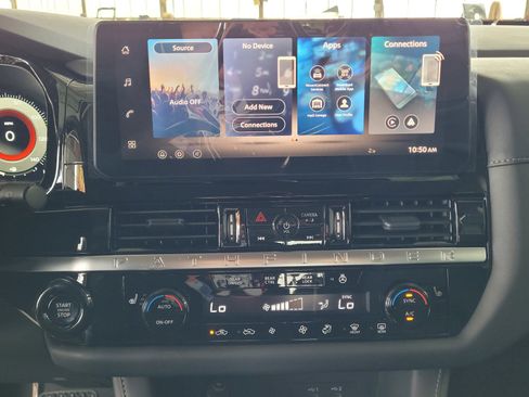 New 2026 Nissan Pathfinder SL w/ SL Premium Package FWD image 10