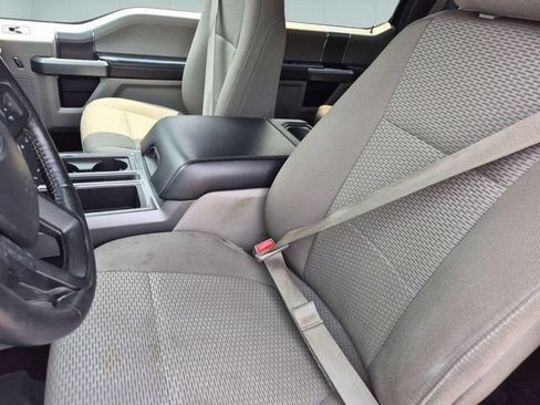 Used 2019 Ford F150 XLT w/ Equipment Group 302A Luxury AWD/4WD image 12