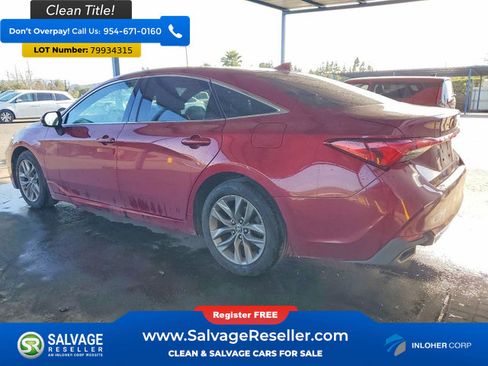 Used 2022 Toyota Avalon XLE image 3