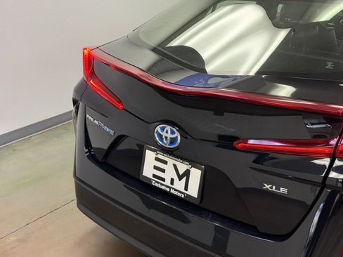Used 2020 Toyota Prius Prime XLE FWD image 7