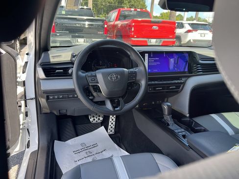 Used 2025 Toyota Camry SE w/ Multimedia Upgrade Package FWD image 30