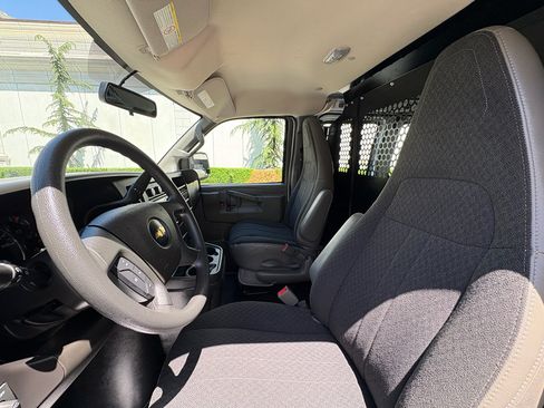 Used 2024 Chevrolet Express 2500 w/ Driver Convenience Package RWD image 16