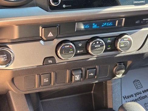 Used 2023 Toyota Tacoma 2WD Double Cab image 21